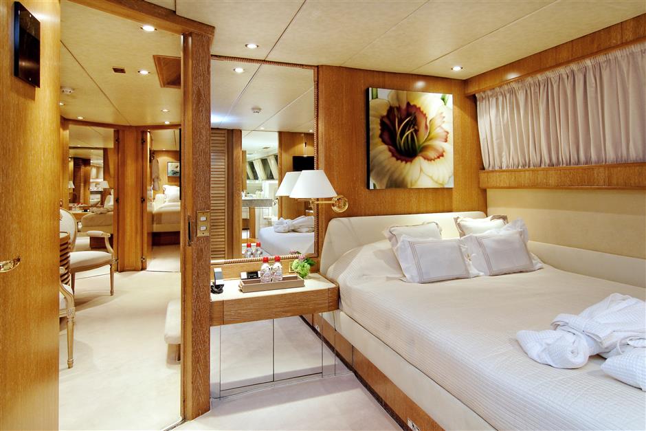 [LUXURY-YACHT-DANGLETERRE-II]-821-51.jpg