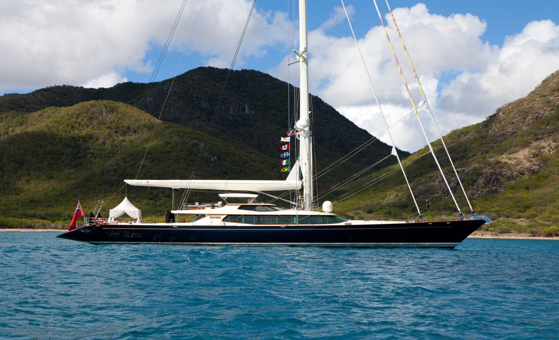 [LUXURY-YACHT-TIARA]-823-7.jpg