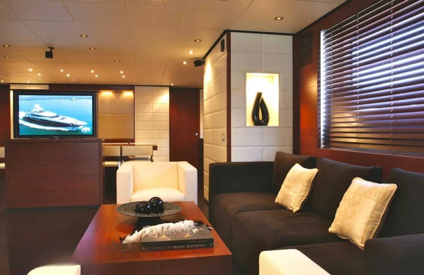 [MOTOR-YACHT-ANNAMIA]-8053-9.jpg