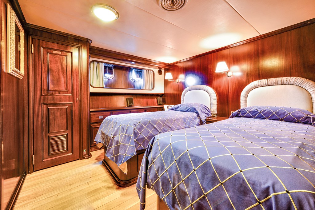 [MOTOR-YACHT-COMMITMENT]-842-25.jpg