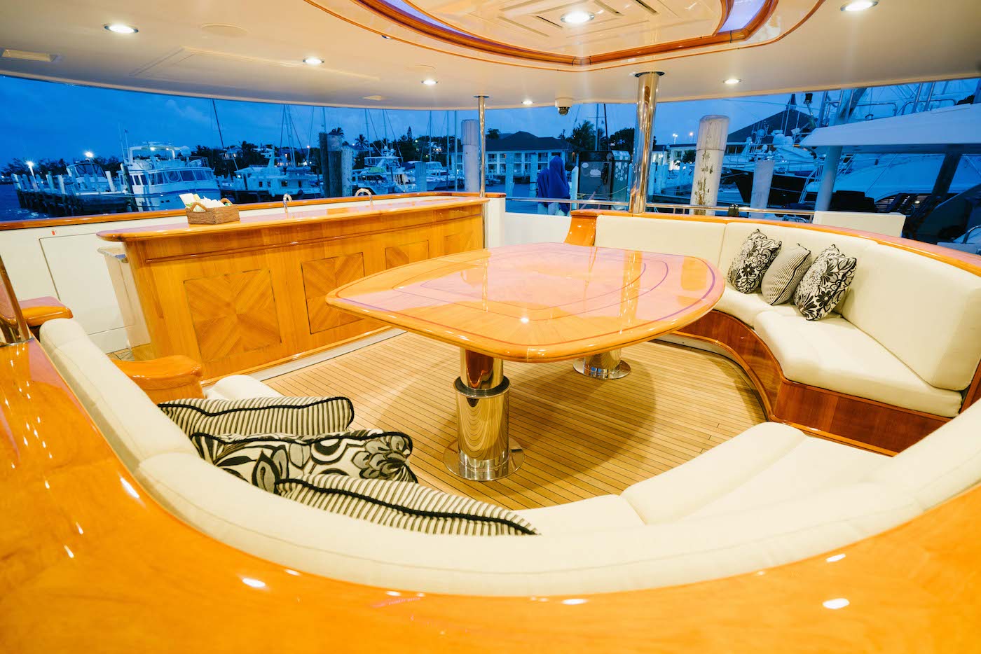 [MOTOR-YACHT-EXCELLENCE-EX-STATUS-QUO]-8428-33.jpg