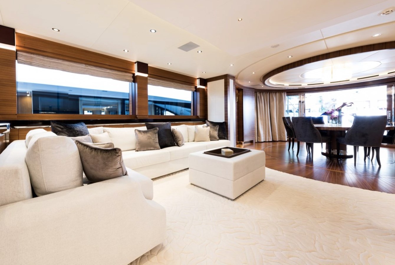 [MOTOR-YACHT-ISA]-8534-26.jpg