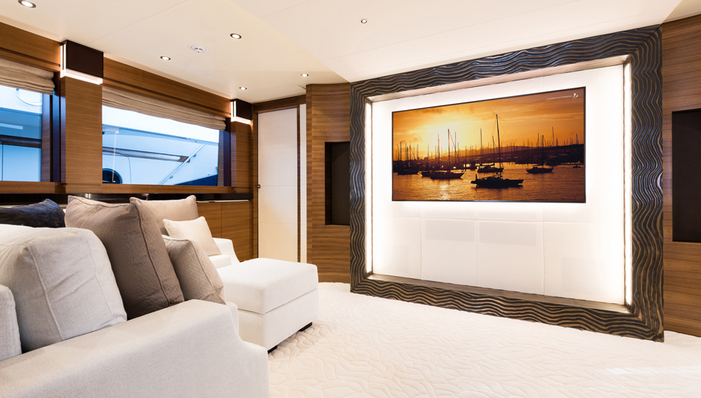 [MOTOR-YACHT-ISA]-8534-35.jpg