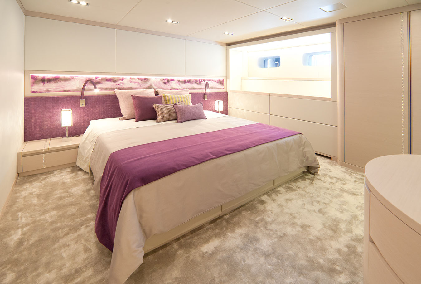 [MOTOR-YACHT-ISA-M-GRANTURISMO]-8337-19.jpg