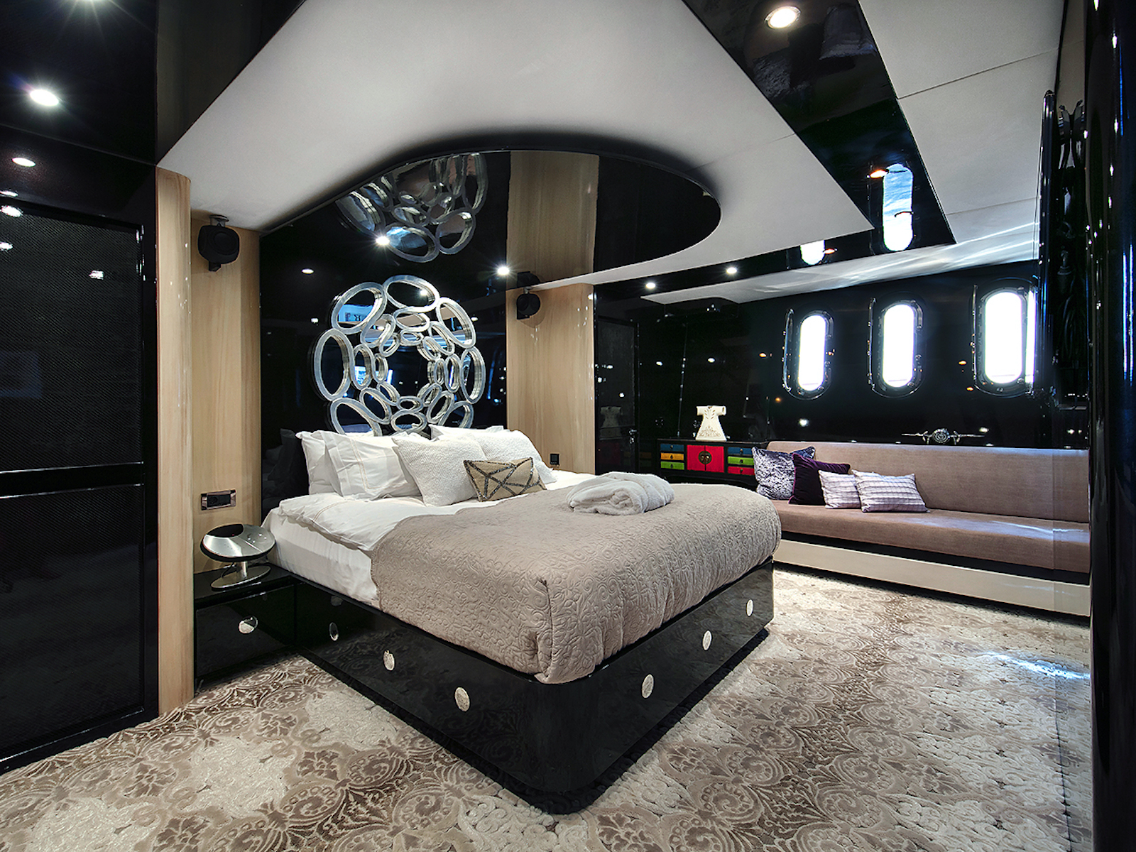 [MOTOR-YACHT-JR]-8018-9.jpg