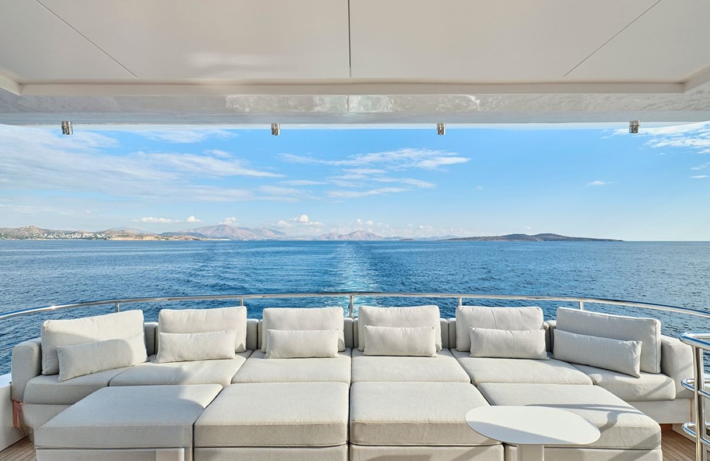 [MOTOR-YACHT-NAMELESS]-8581-13.jpg