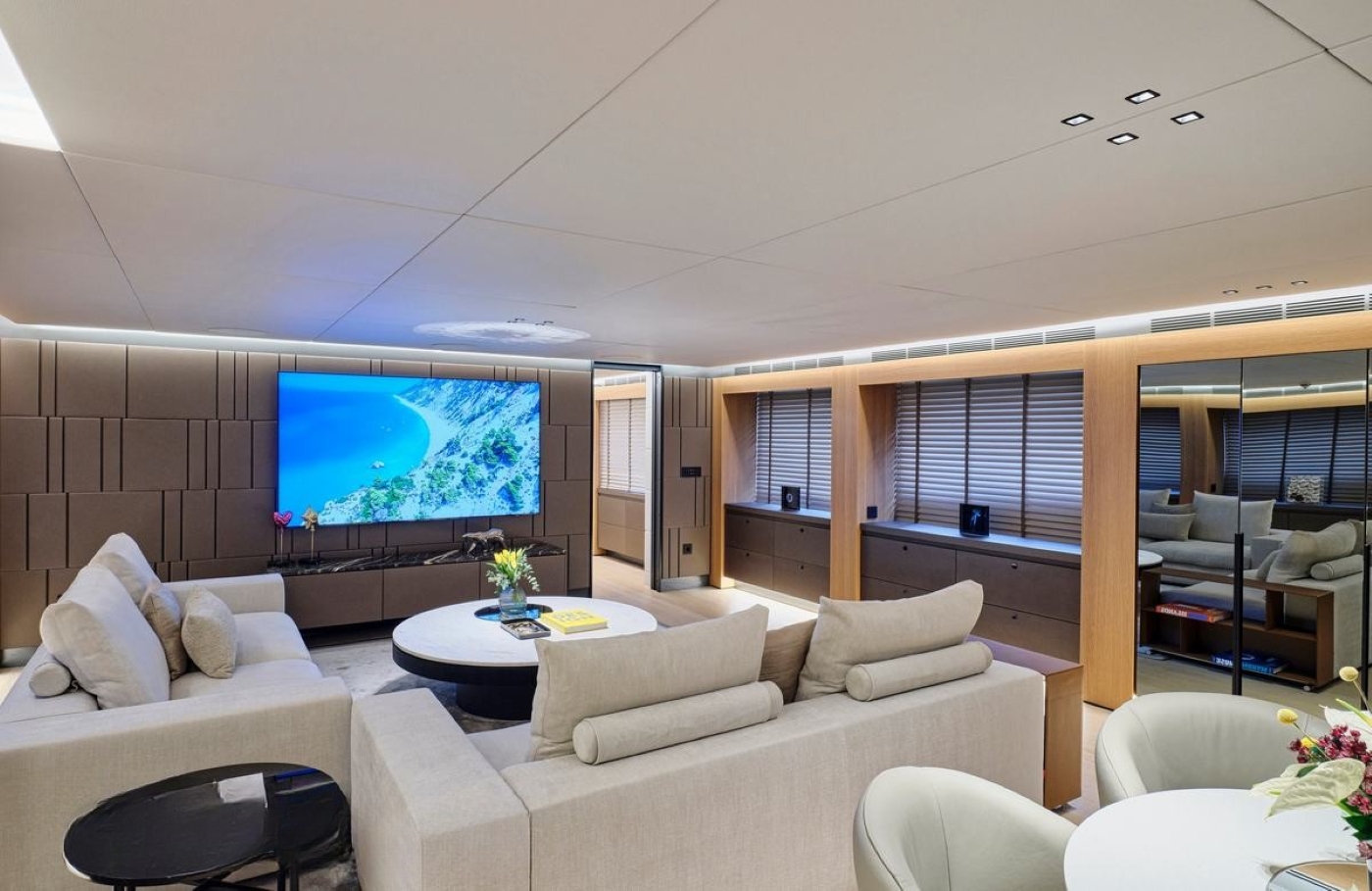 [MOTOR-YACHT-NAMELESS]-8581-16.jpg