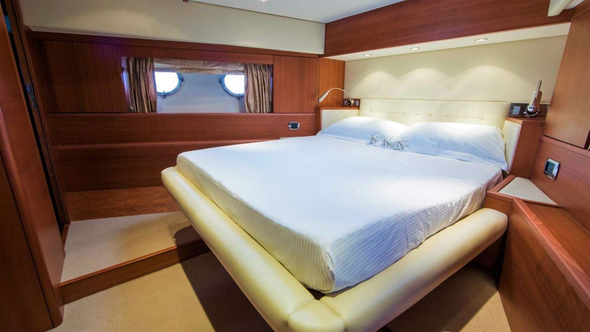 [MOTOR-YACHT-QUESTA-E-VITA]-8218-8.jpg