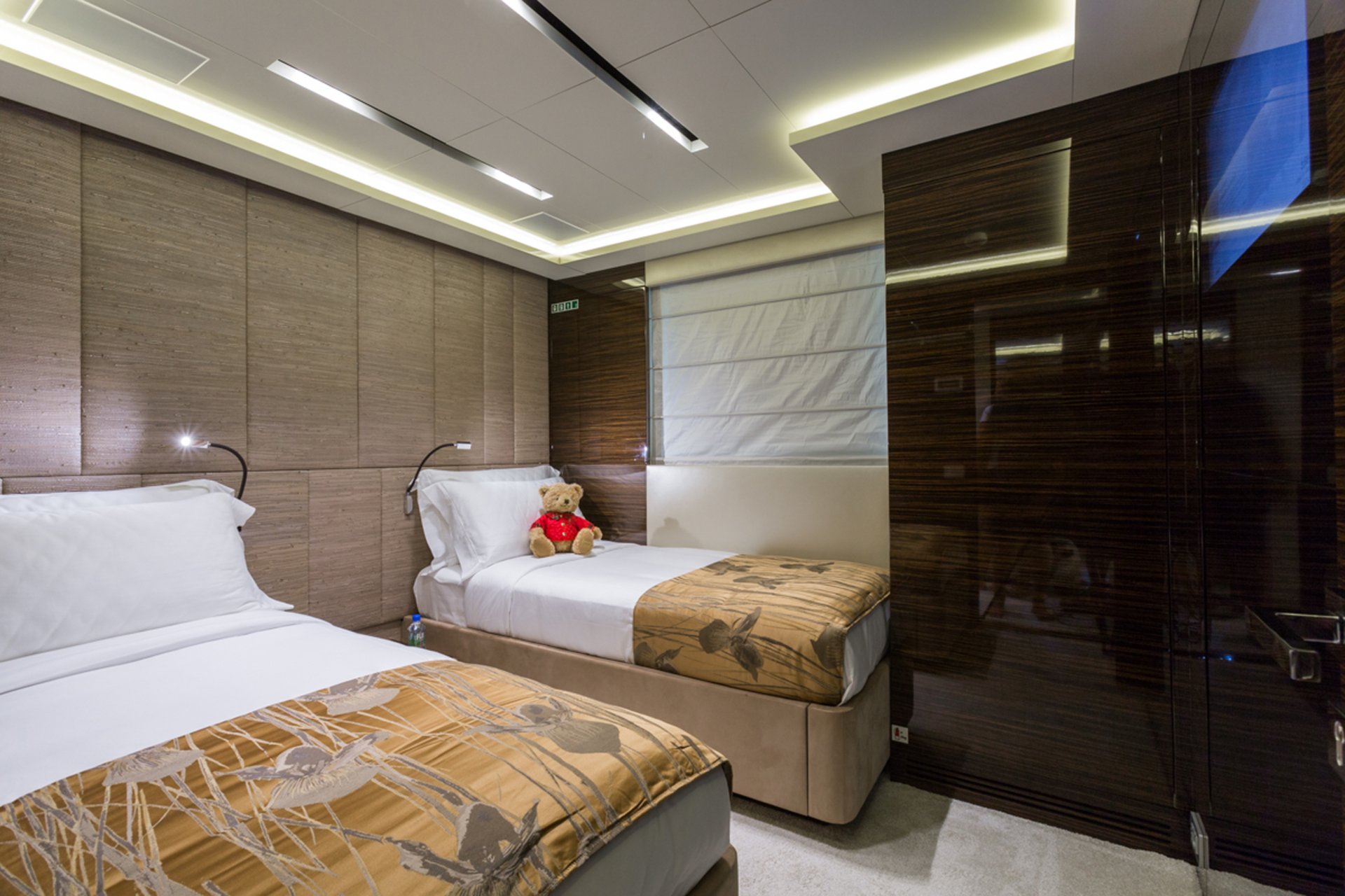 [MOTOR-YACHT-REGALE--WJ]-8437-28.jpg