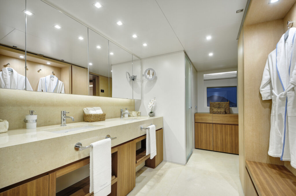 [MOTOR-YACHT-THERAPY]-8597-6.jpg