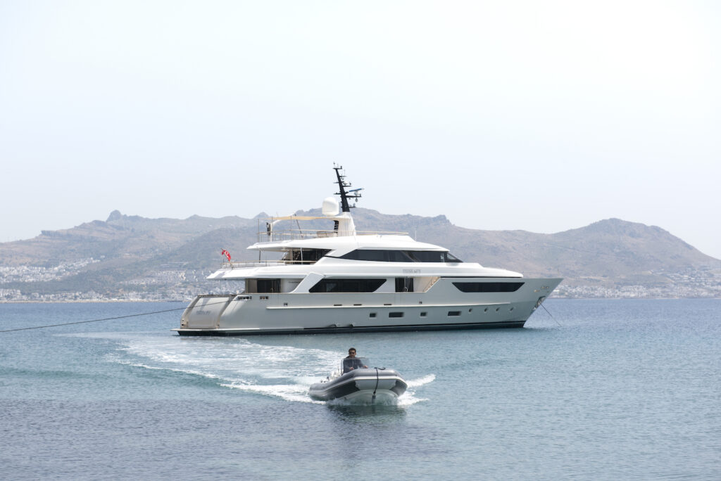 [MOTOR-YACHT-THERAPY]-8597-8.jpg
