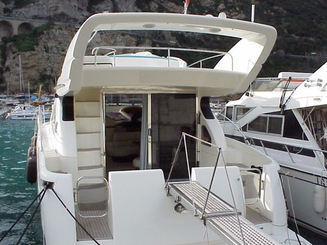 [MYKIRAL]-8398-1.jpg