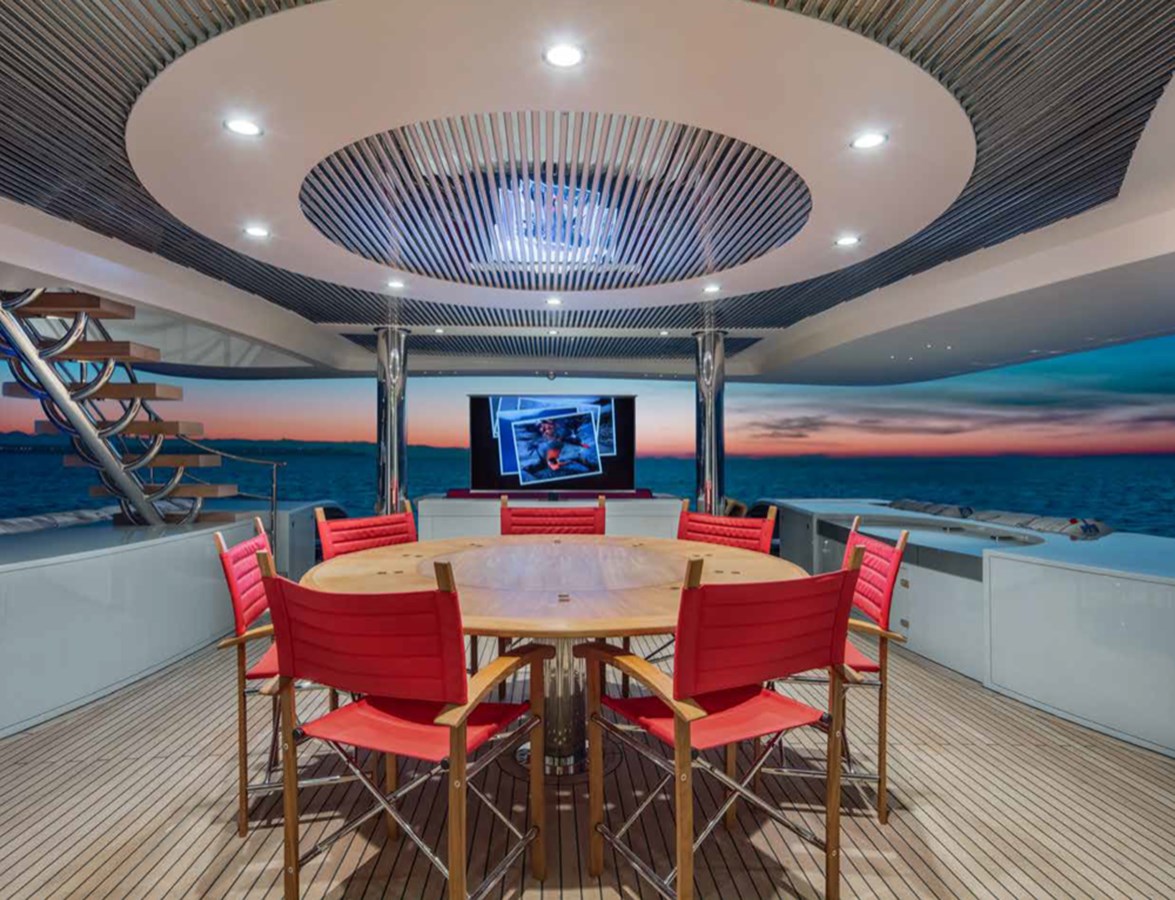 2.6 Main deck aft dining.jpg