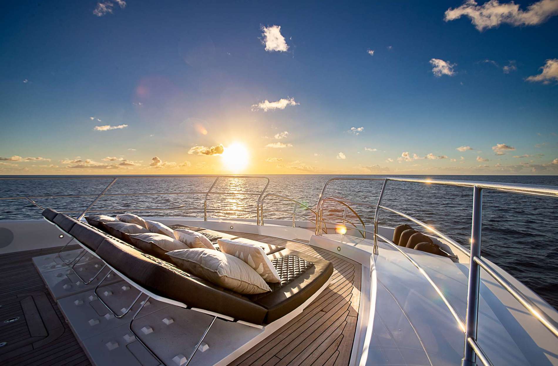 202 Sun loungers on Sky deck.jpg