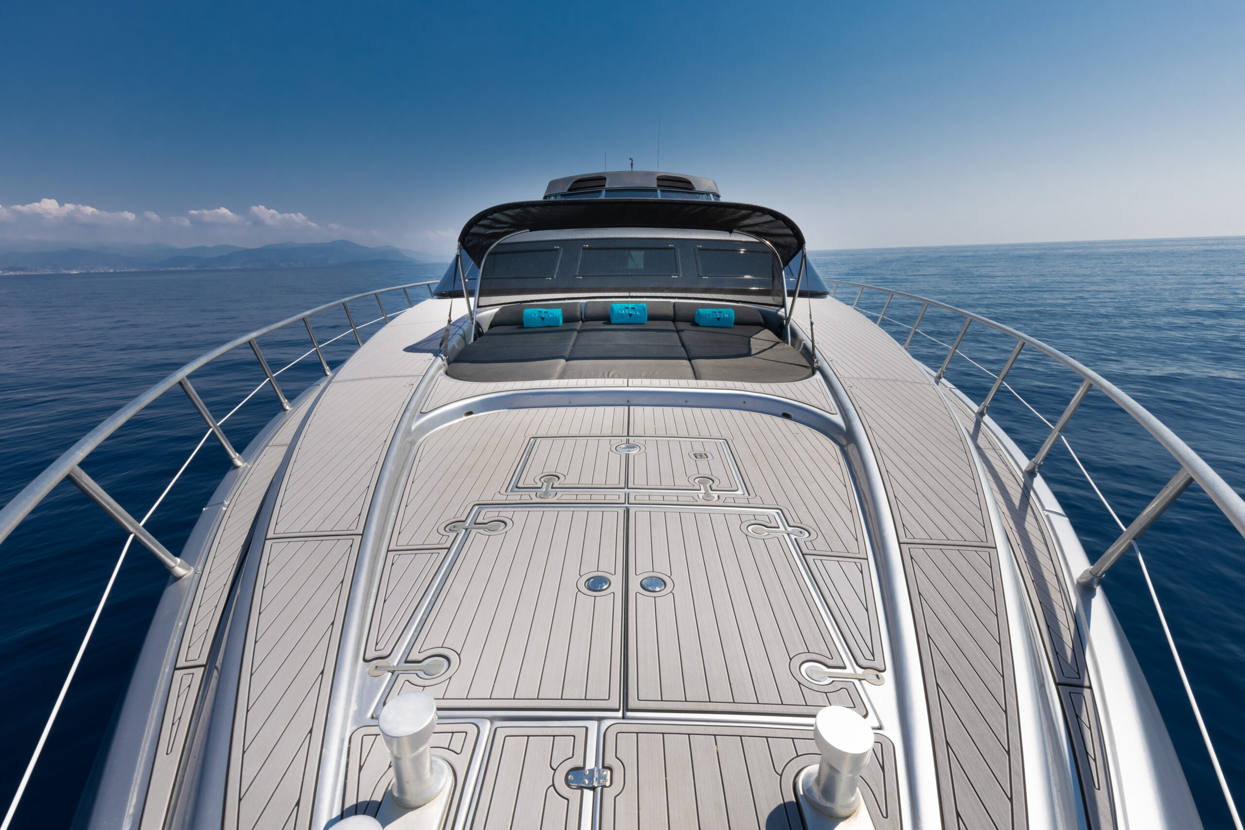 203 Foredeck.jpg