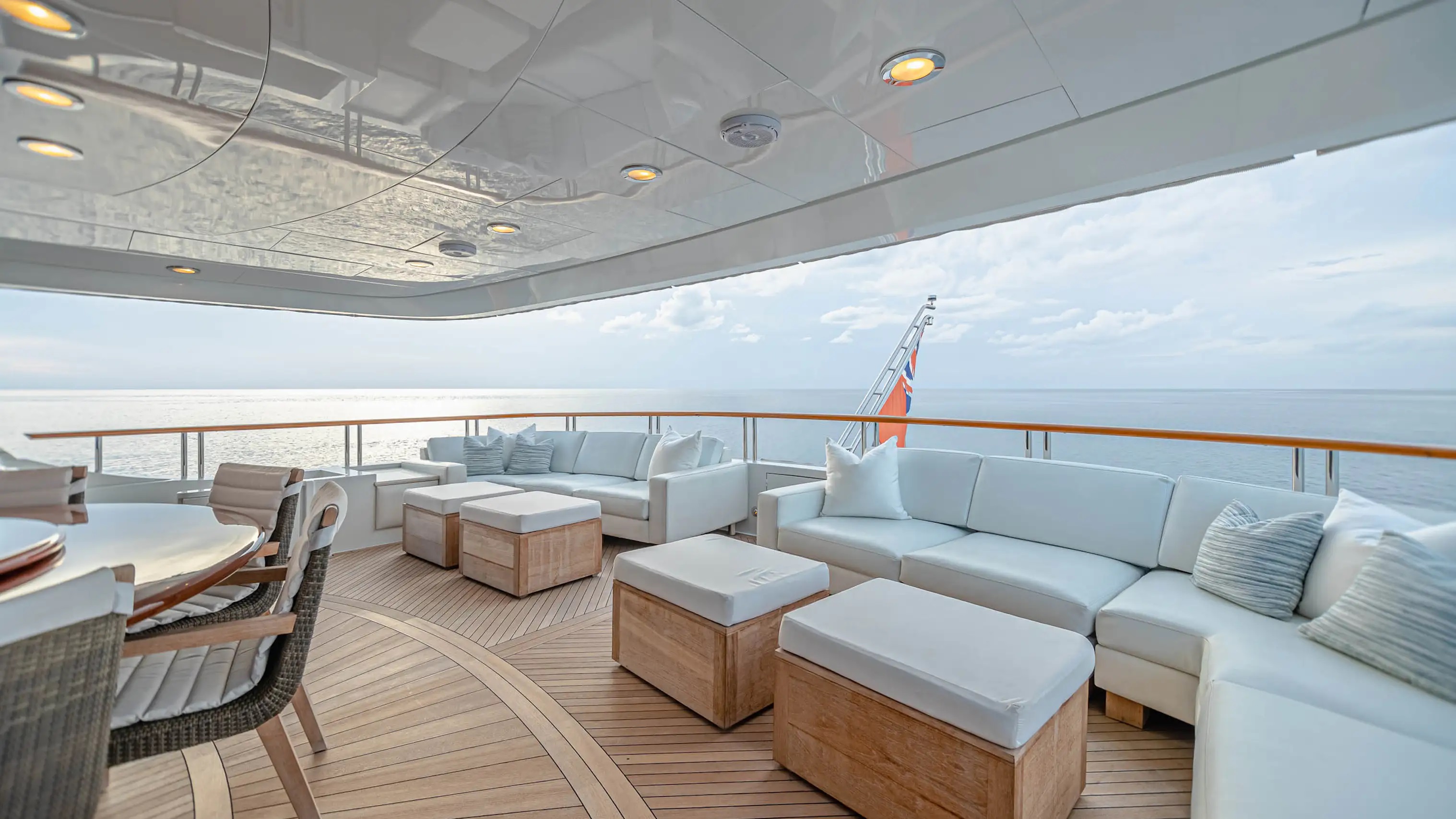 207 Seating on Bridge deck.jpg