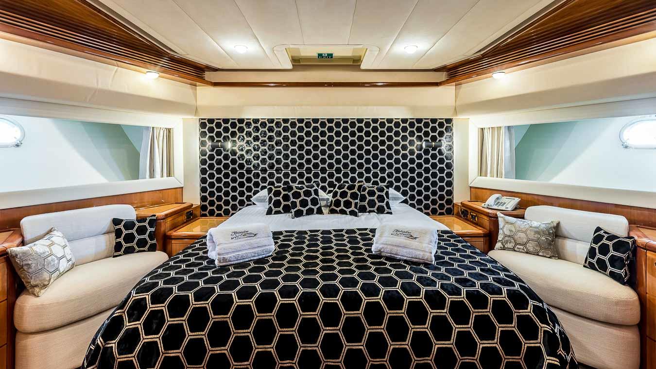 402 VIP suite.jpg