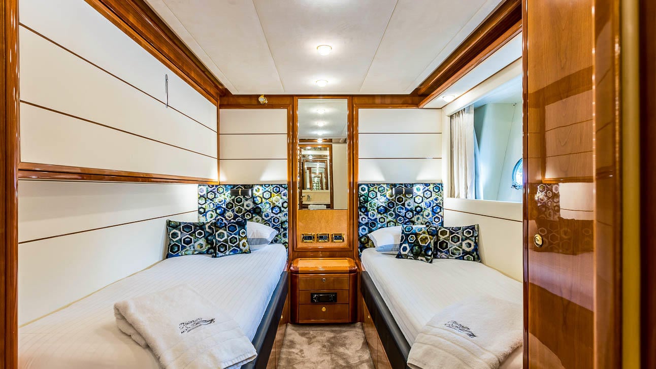 404 Twin suite.jpg