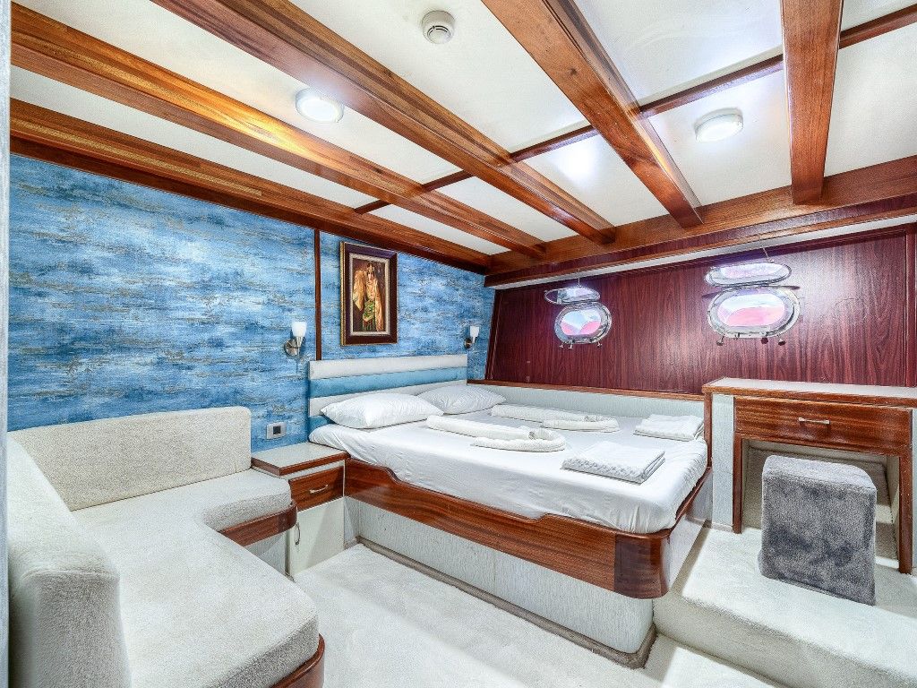 Accommodation 1.jpg