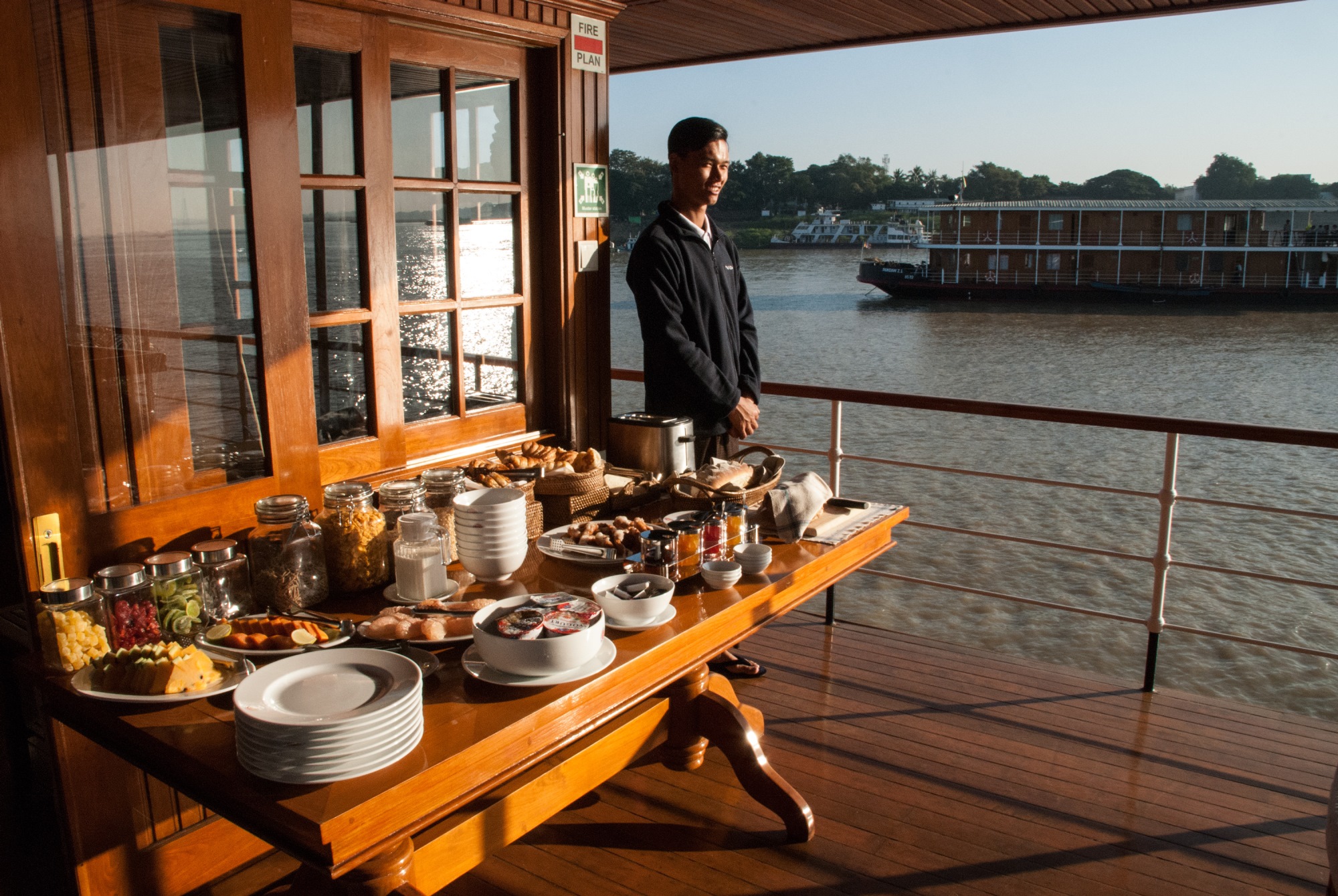Breakfast aboard.jpg