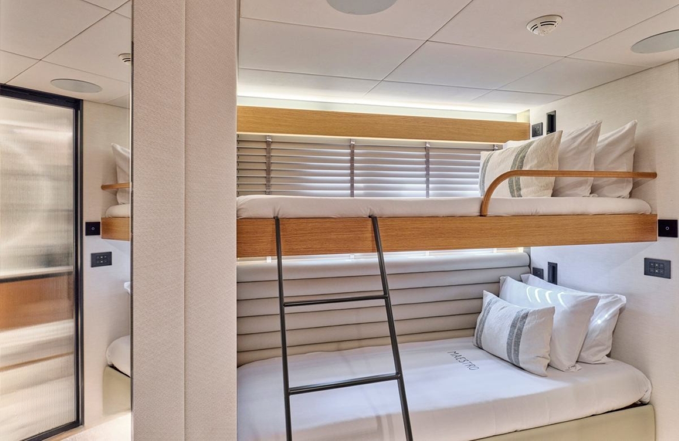 Cabin With Double Bed 01.jpg