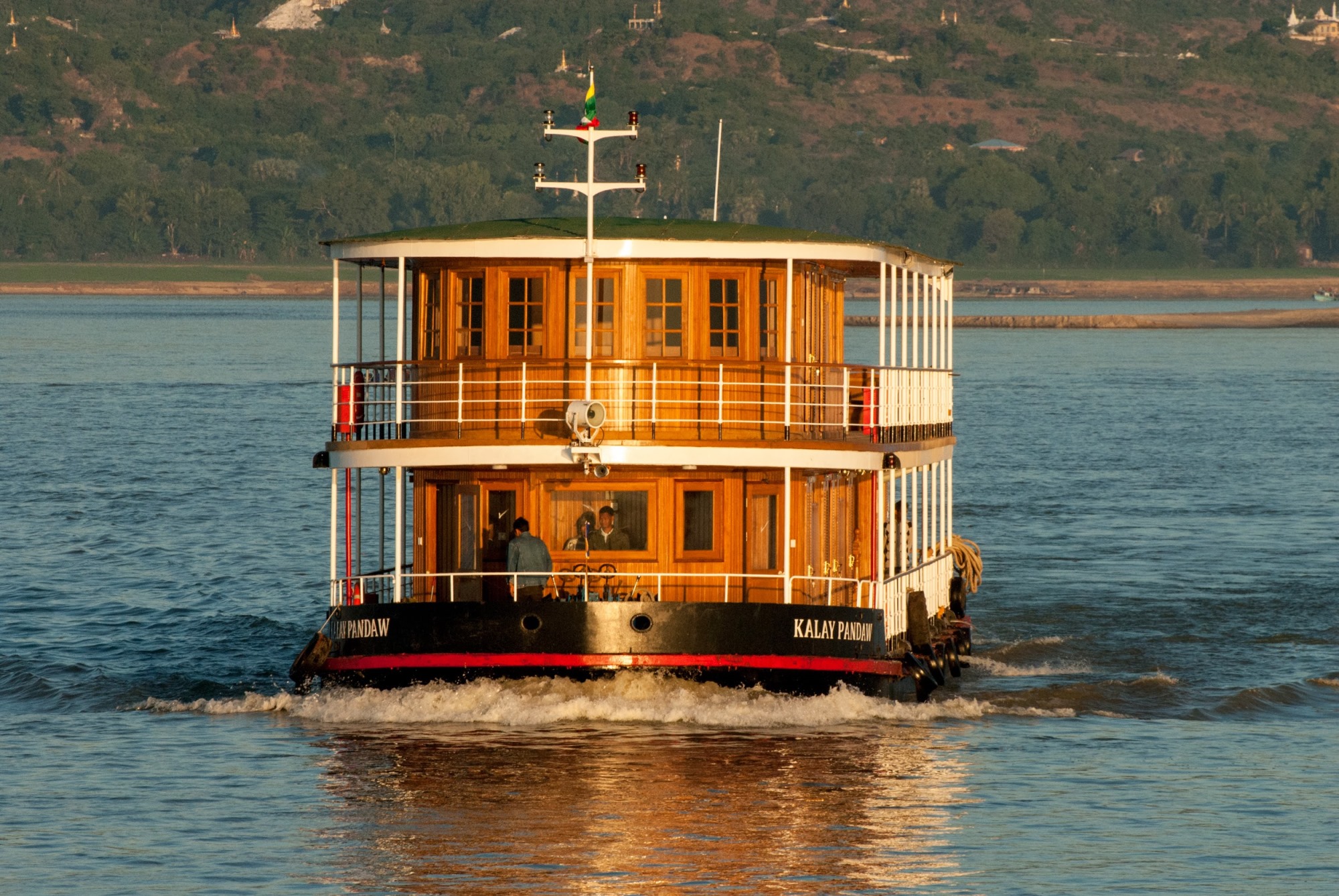 Custom built KALAY PANDAW - Bow view.jpg