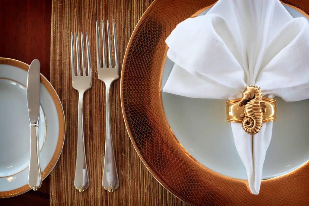 Dining 00003.jpg