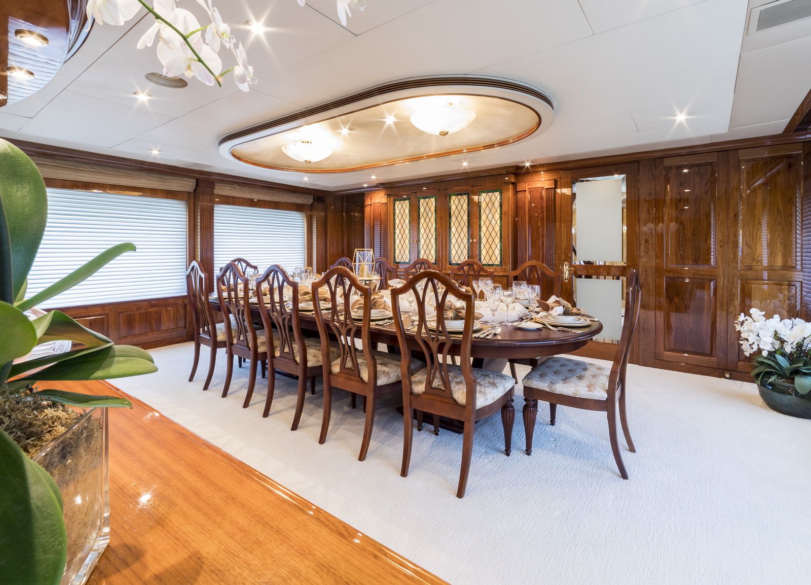 Dining table 00003.jpg