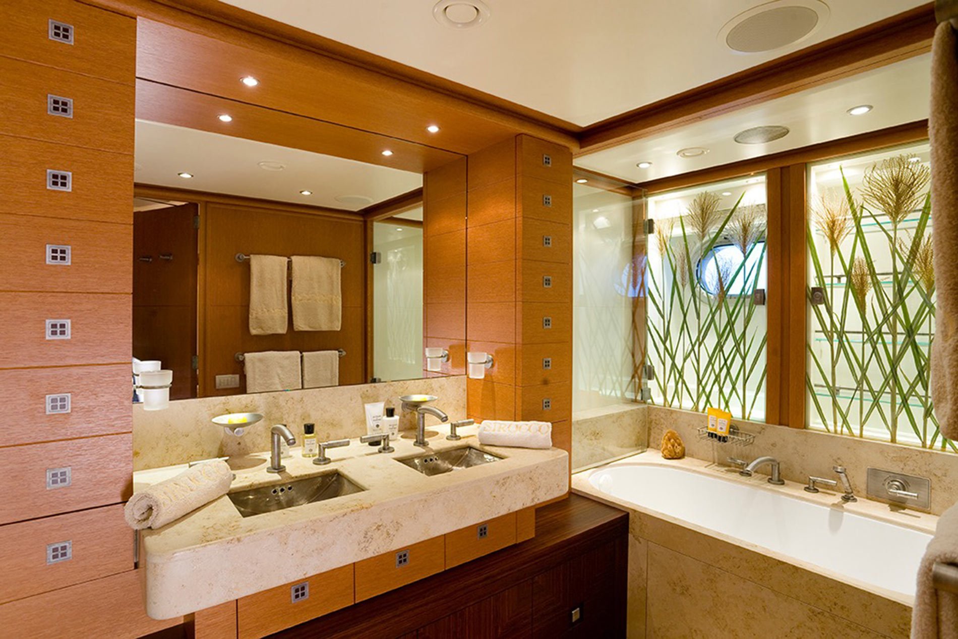 Ensuite 00005.jpg