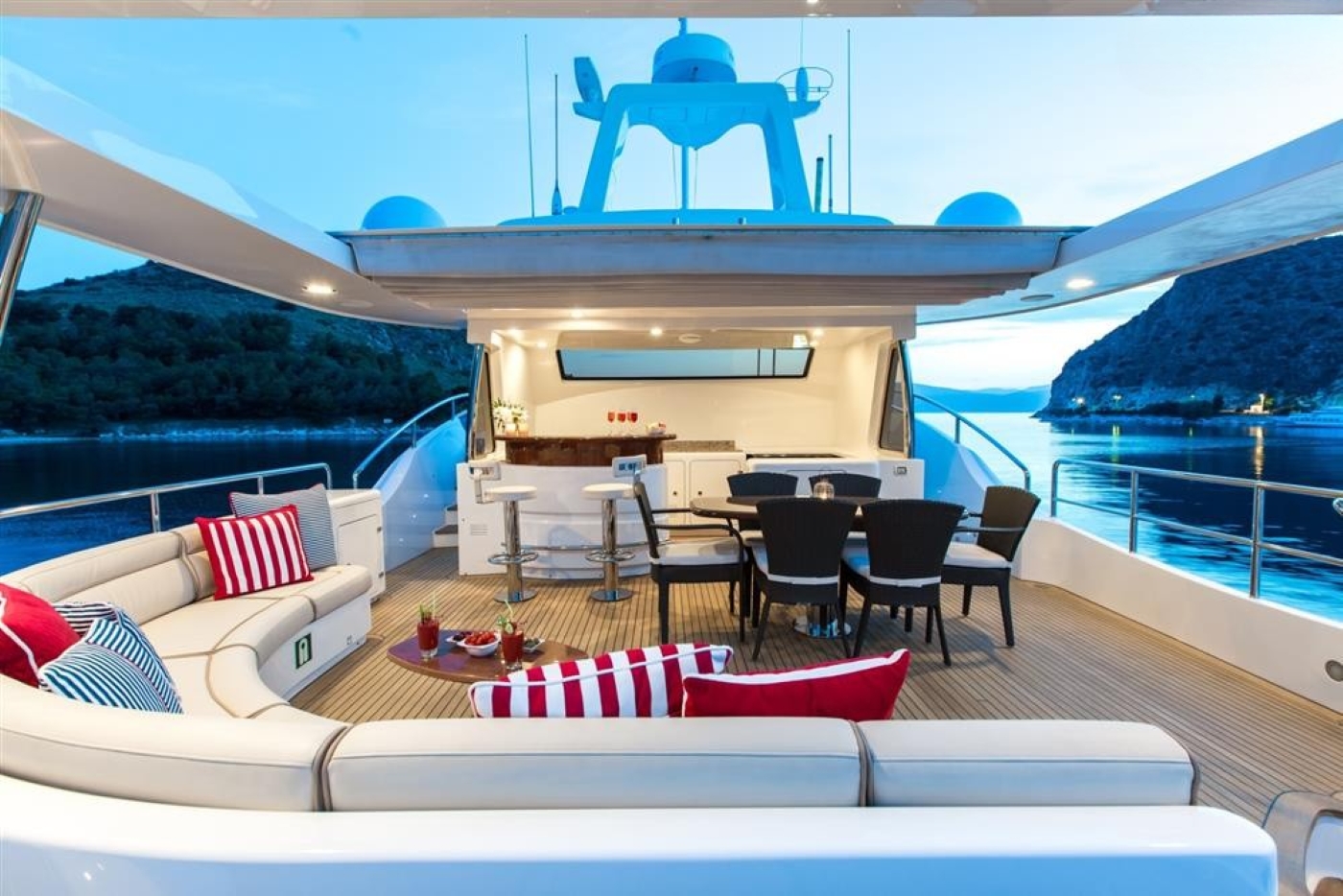 Exterior Relaxation Area 07.jpg