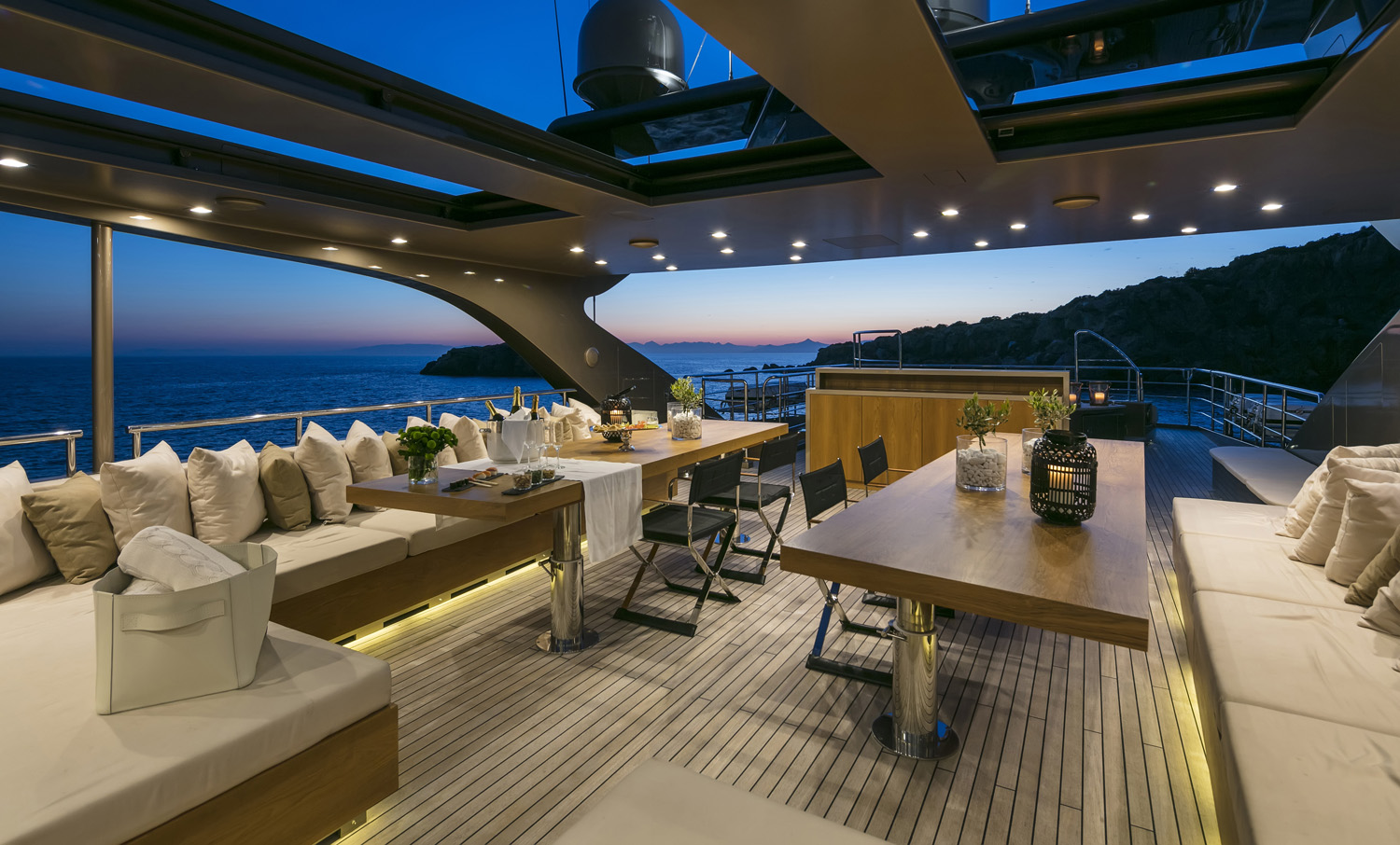 Exterior living spaces  00003.jpg