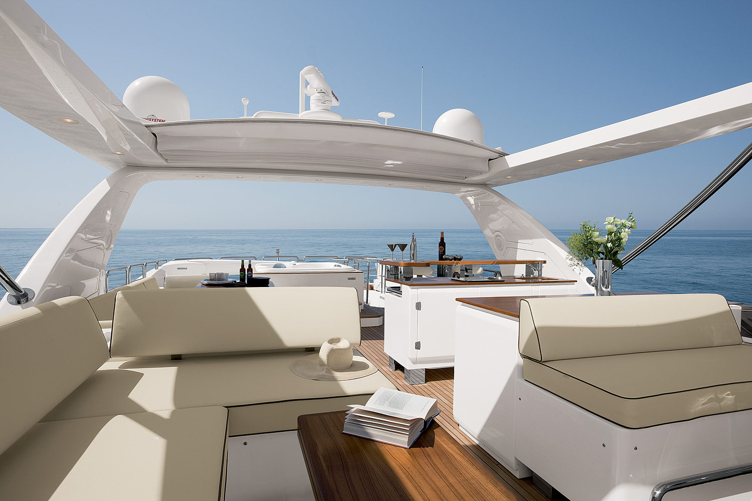 FLYBRIDGE SEATING.jpg