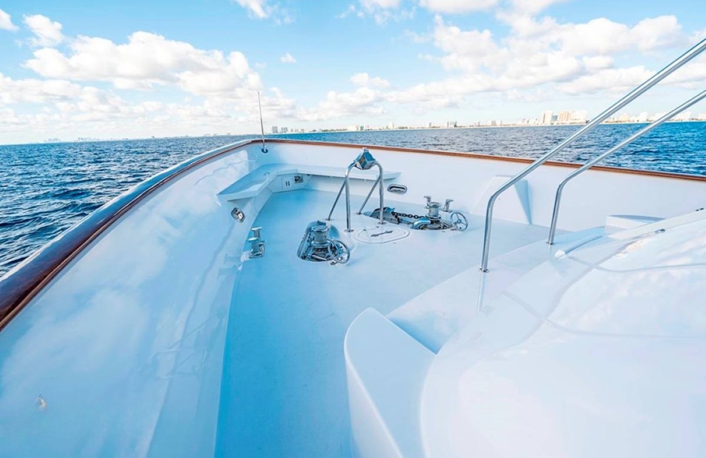 Foredeck 02.jpg