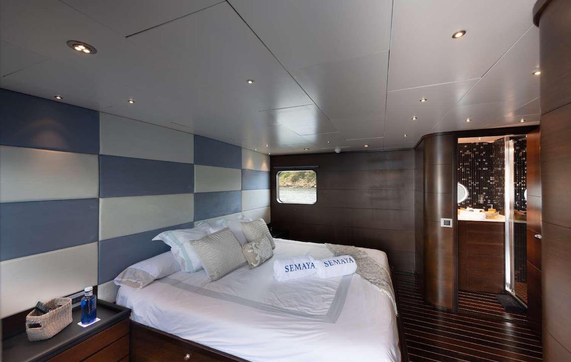 Guest cabin 5.jpg