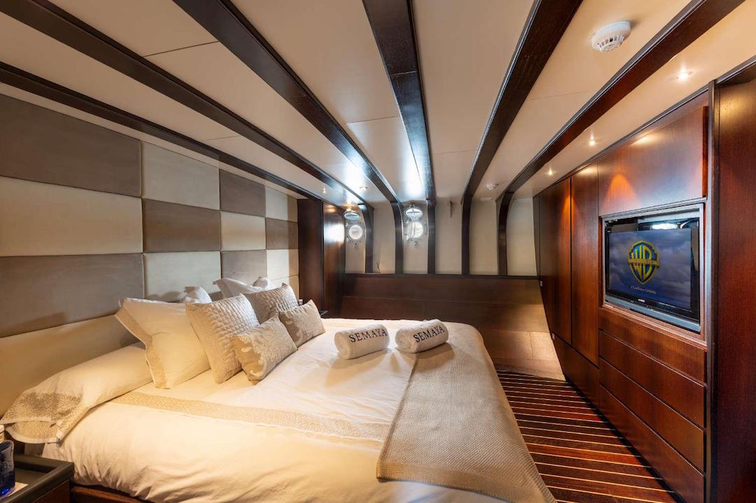 Guest cabin 9.jpg