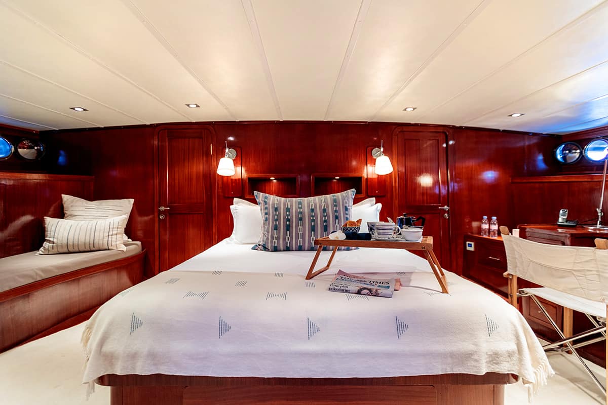 Master cabin 1.jpg