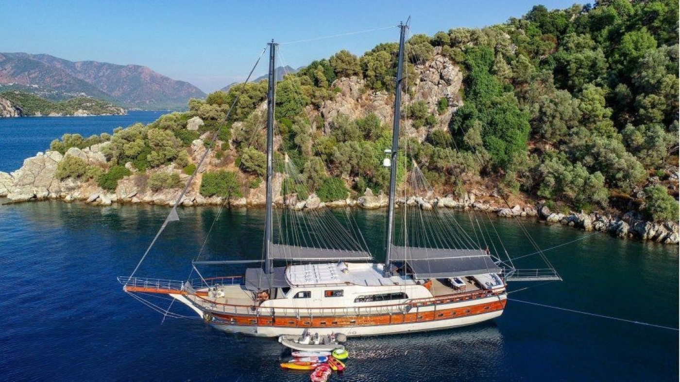 Motor Yacht UGUR.jpg