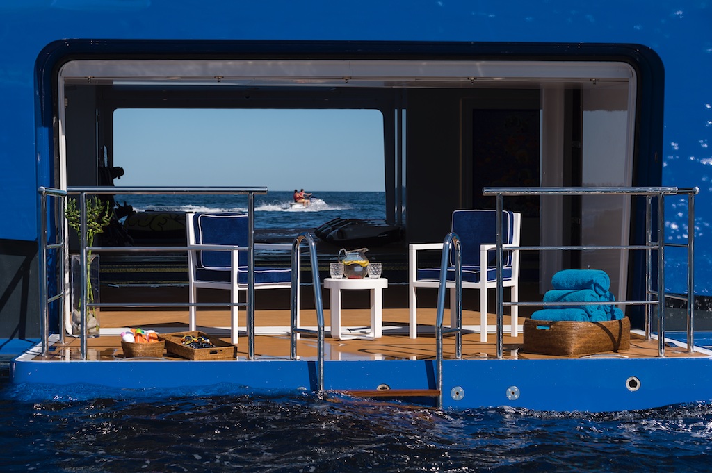 QUEEN MIRI - Side deck water toys.jpg