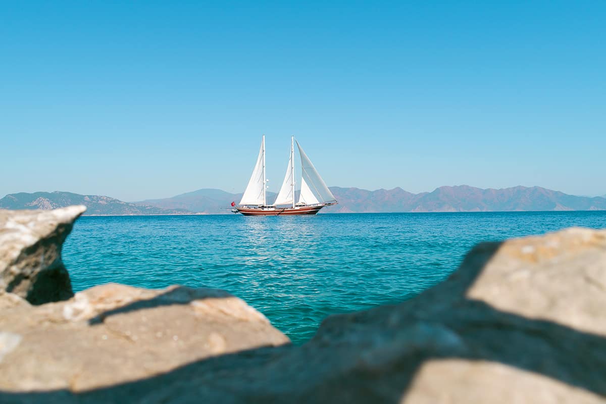 Sailing 2.jpg