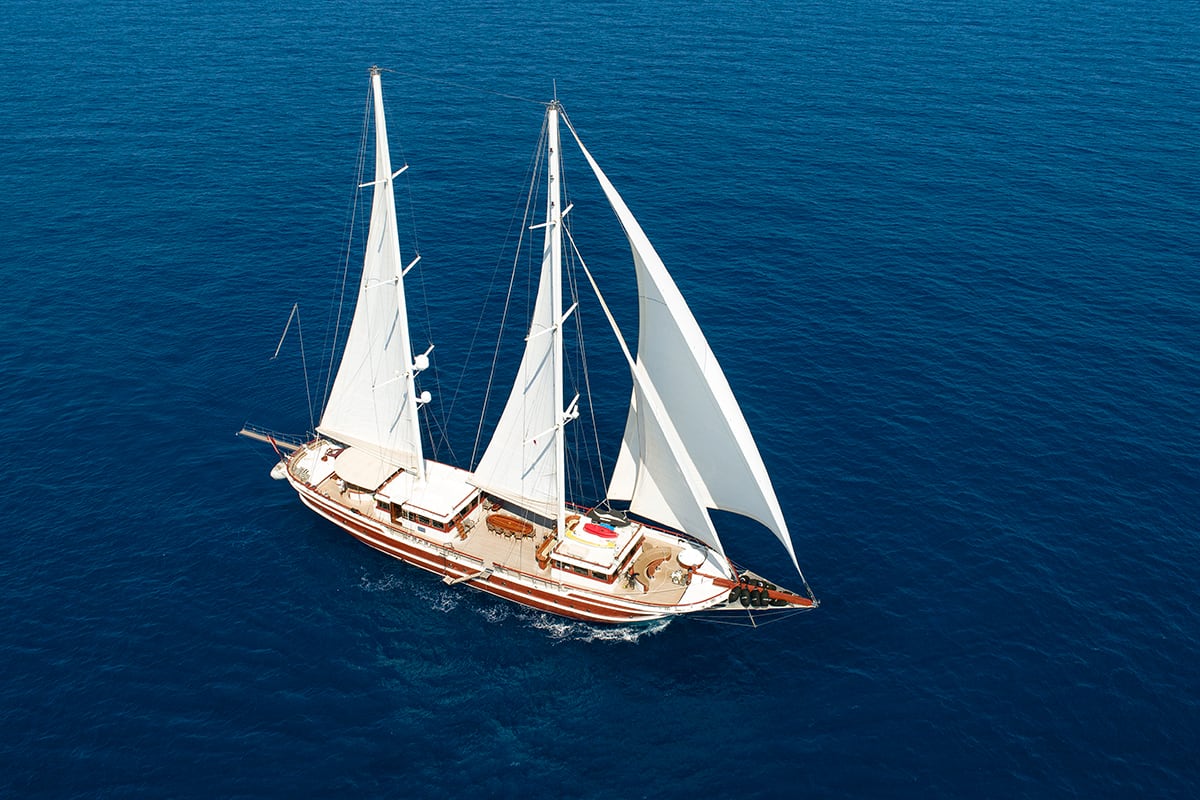 Sailing 4.jpg