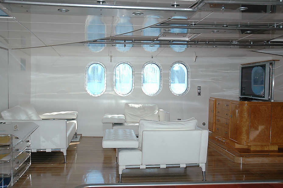 Salon  00001.jpg