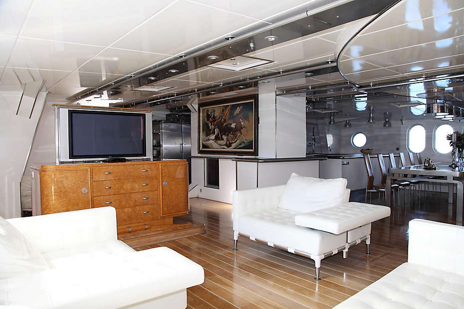Salon  00002.jpg
