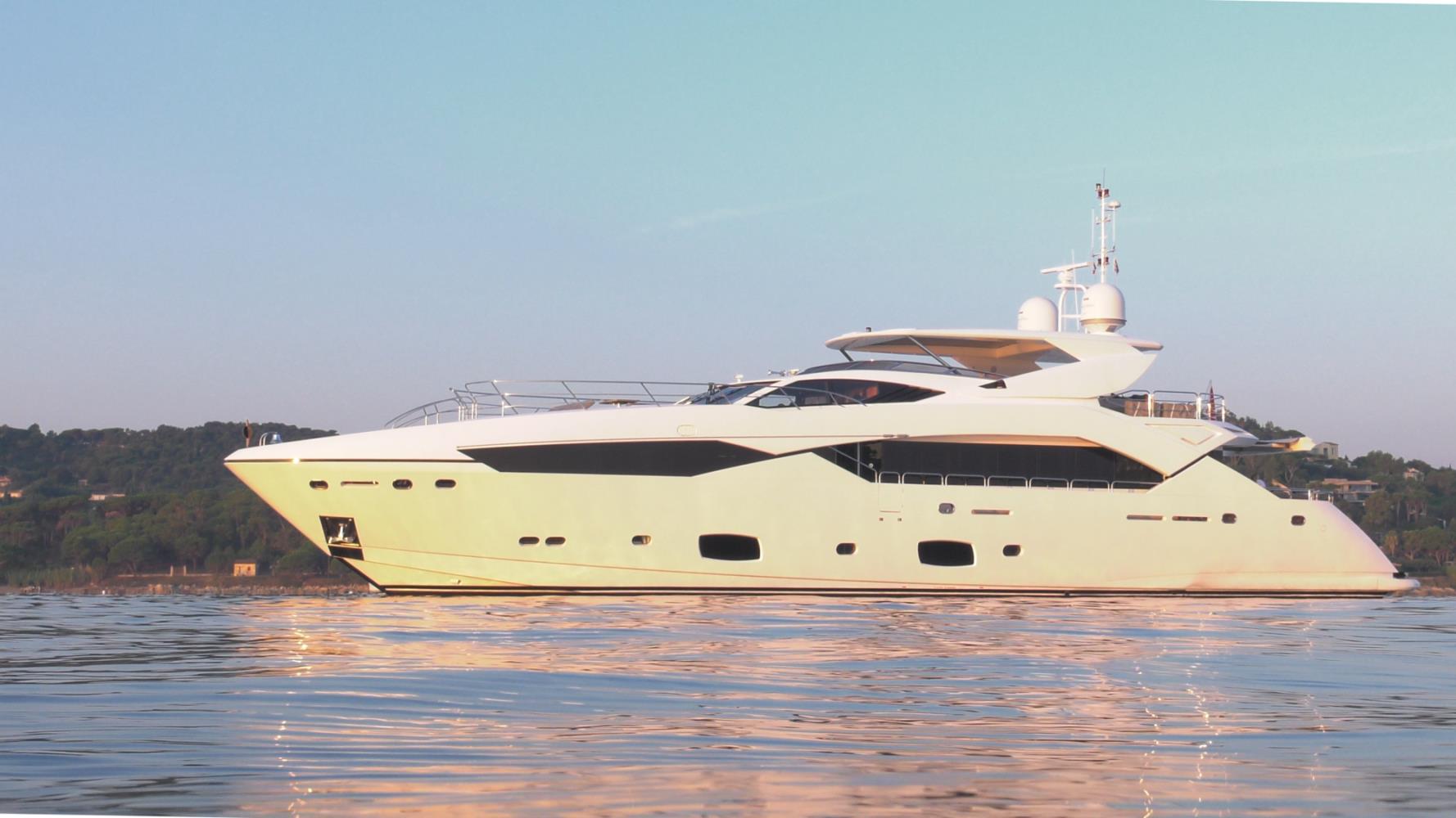 Sunseeker motor yacht MAORO - Main image.jpg