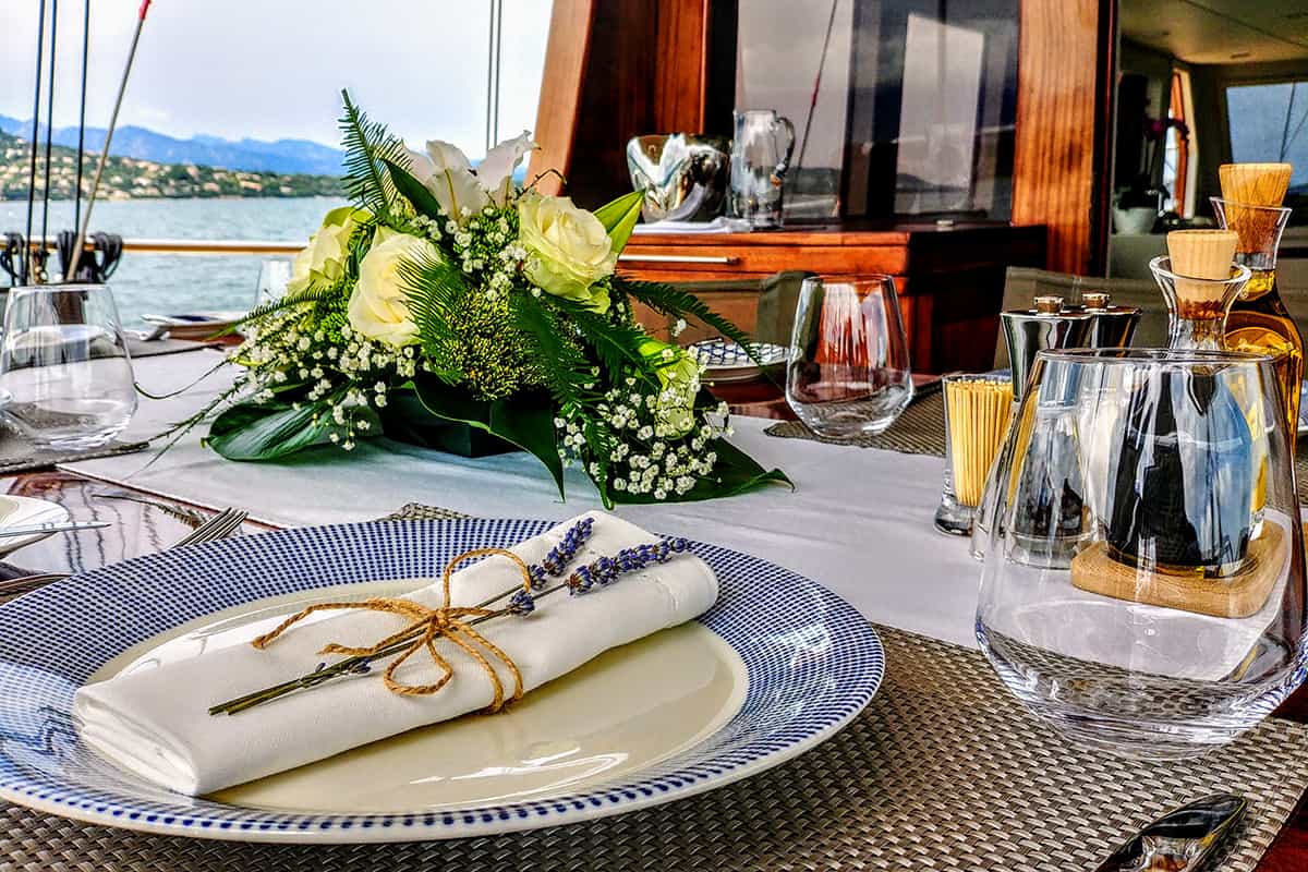 Table decoration.jpg