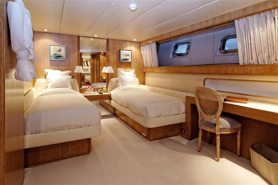 Twin guest cabin 00004.jpg