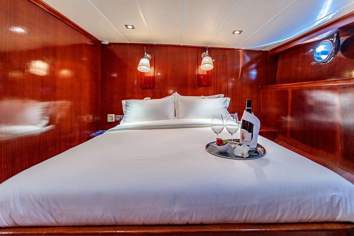 VIP cabin 1.jpg