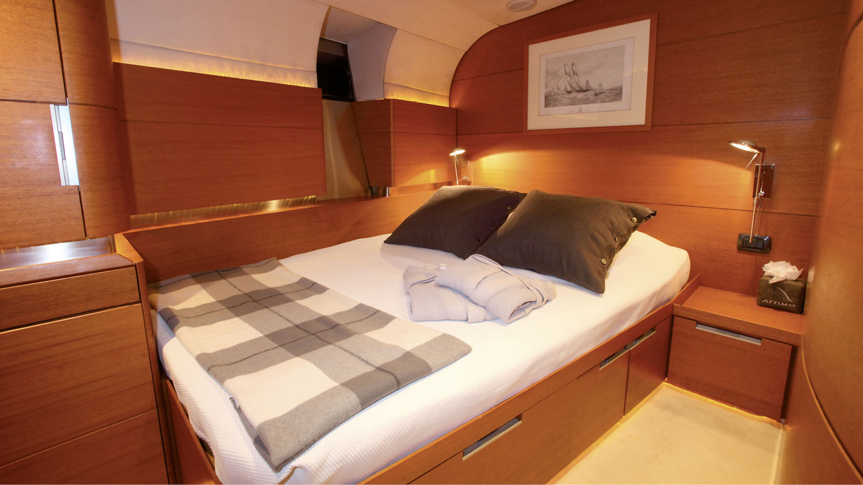 Yacht ATTIMO by CMN - guest.jpg