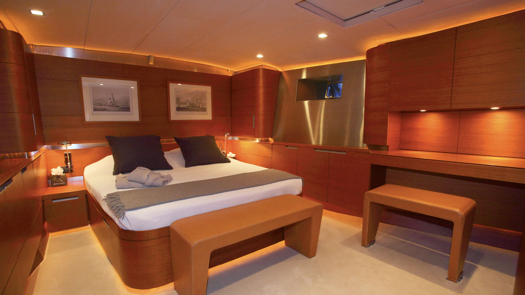Yacht ATTIMO by CMN - master.jpg