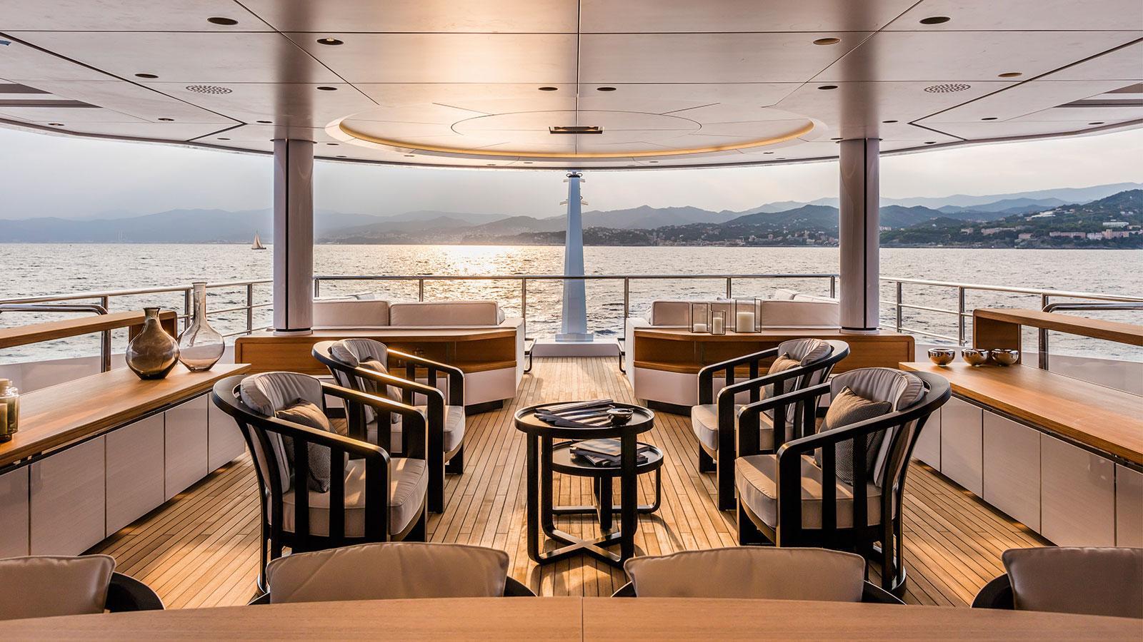 Yacht SUERTE - Aft Al fresco.jpg