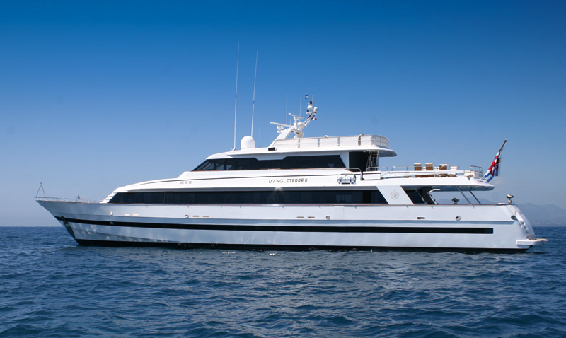Yacht-821-17.jpg